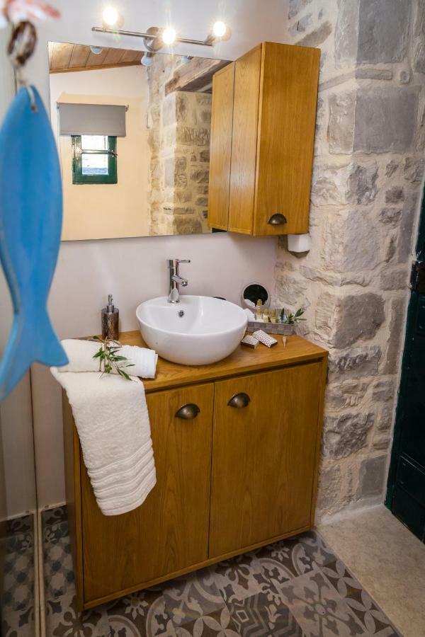 Hostal Aristidis'S Plouti Moires Exterior foto