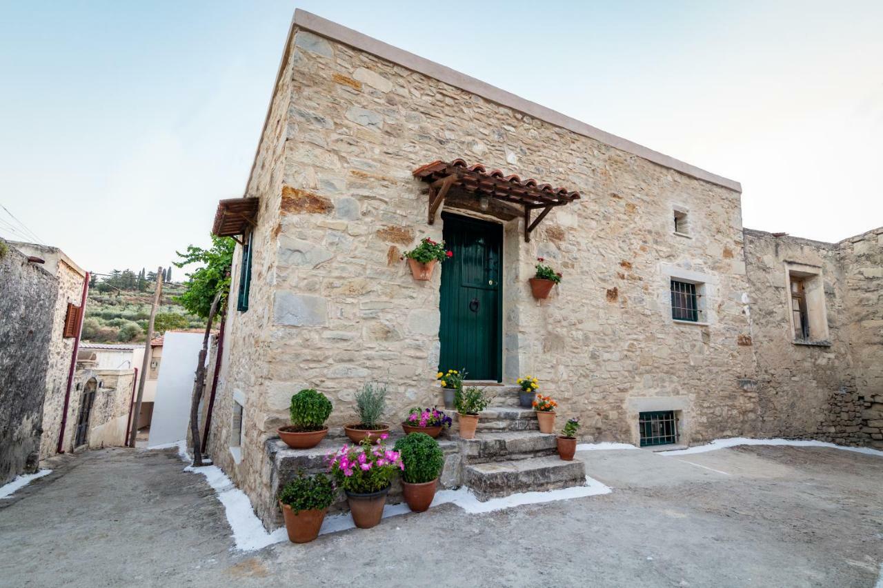 Hostal Aristidis'S Plouti Moires Exterior foto
