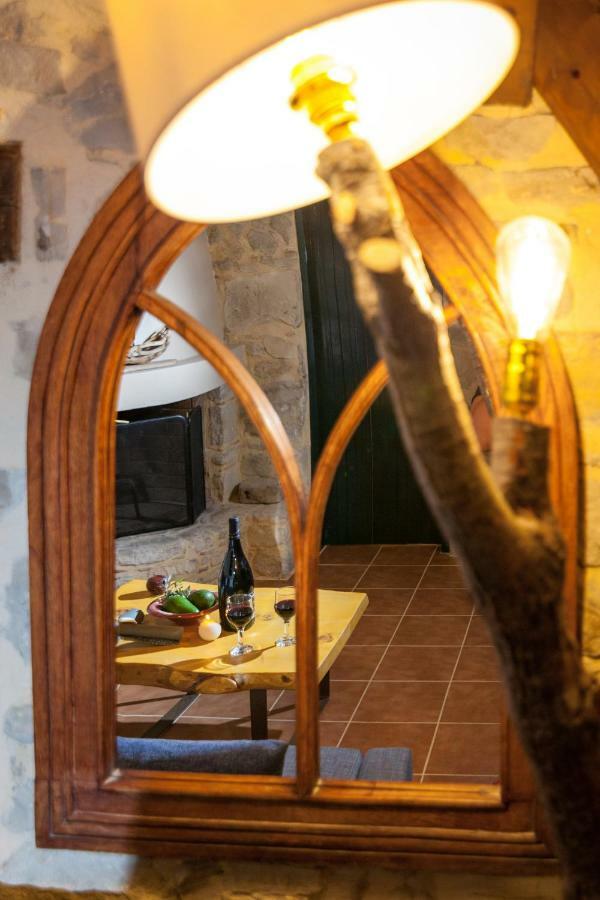 Hostal Aristidis'S Plouti Moires Exterior foto